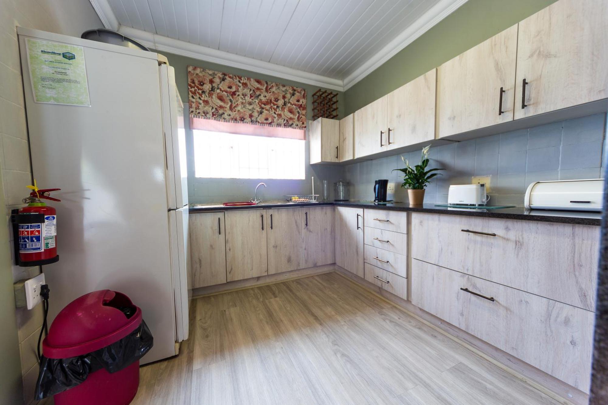 Graceland Self-Catering Cottages วินเทอร์ตัน ภายนอก รูปภาพ
